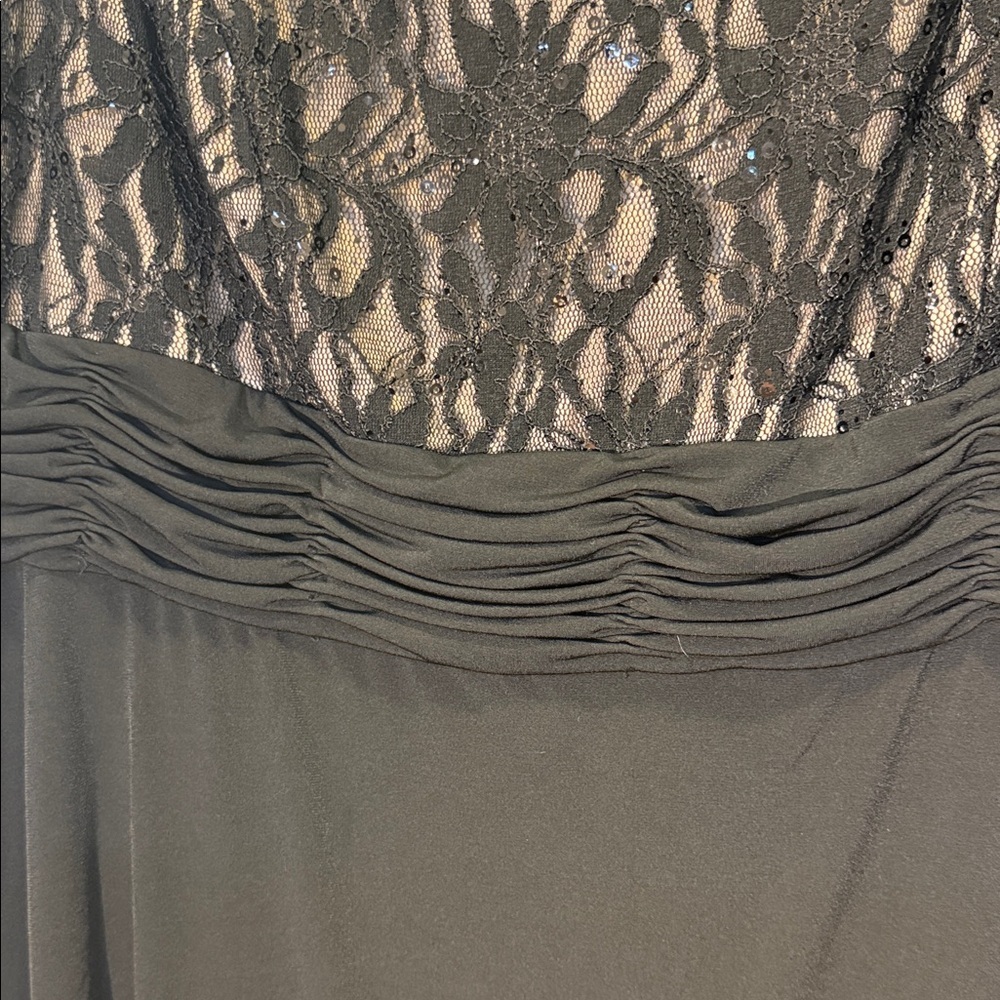 DressBarn Collection Elegant Black Lace Evening Dress - Picture 4 of 14